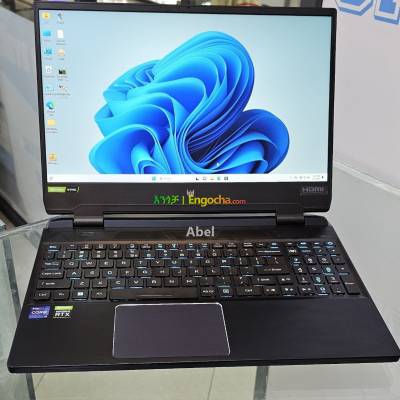 Acer PREDATOR HELIOS 300  GAMING LAPTOP    Intel core i9 amazing